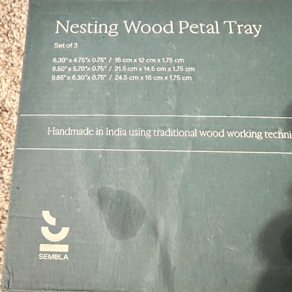 Semblä Nesting Wood Petal Tray Set - Picture 4 of 5
